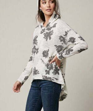 Wild Kiss Womens Medium Floral Lightweight Knit Hood Sweater Pullover Gray White